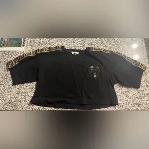 【関税＆送料込み】Fendi Cropped T-Shirt FENDI cropped t-shirt with logo embroidery White Fendi